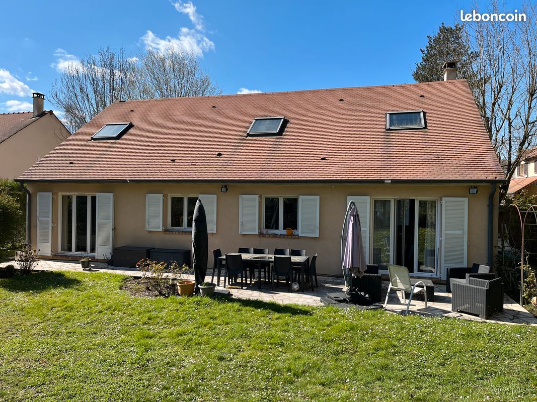 Maison 6 pièces 200 m² · à Bailly · 200 m² · 790 000 €