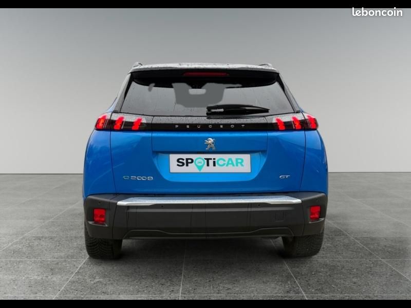Peugeot 2008 e-2008 136ch GT (image 4)