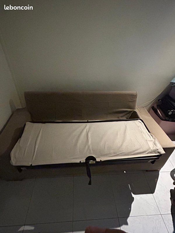 Canapé pour chambre à vendre urgent 🚨 (image 10)