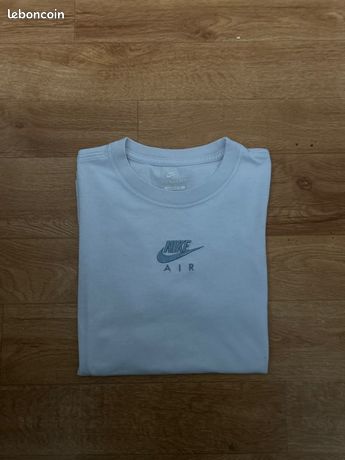 Lot De Vêtements Garçon : 11 T-shirts + 1 Débardeur - Taille 5/6 Ans - Marques (Marvel, Nike...) - Occasion