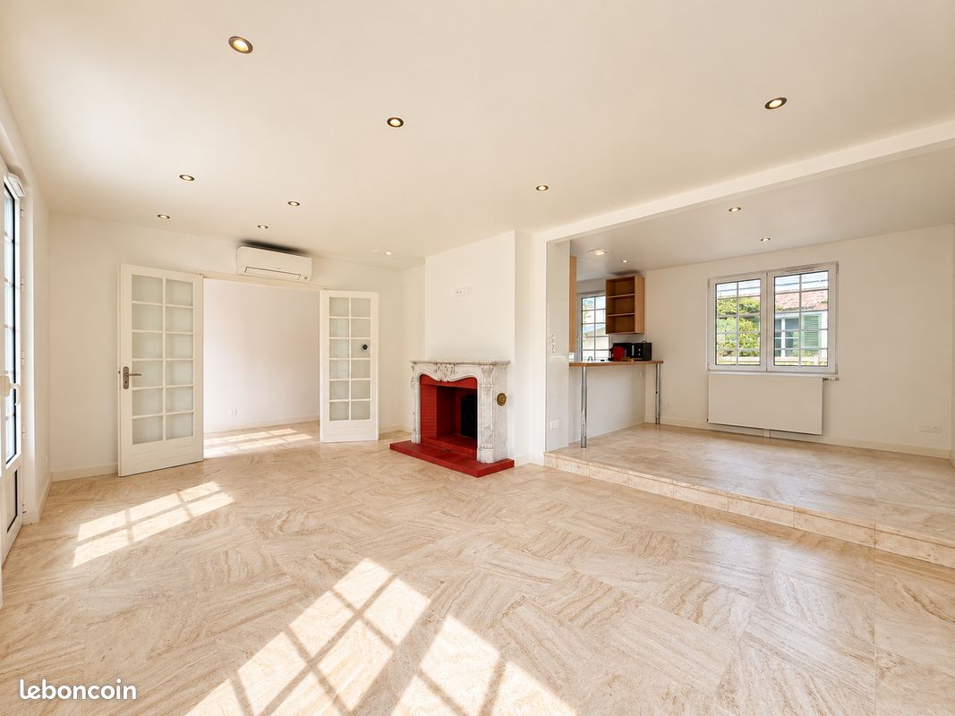 Maison 6 pièces 177 m² · à Sèvres · 177 m² · 3 650 €/mois