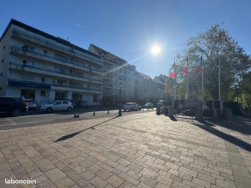 Appartement 3 pièces 52 m² · à Melun · 52 m² · 100 000 €