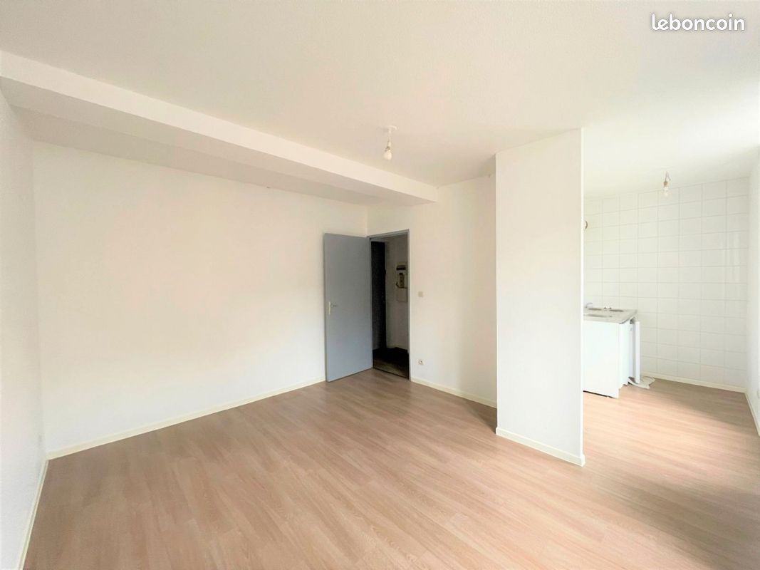 Appartement 1 pièce 22 m² · à Voiron · 22 m² · 375 €