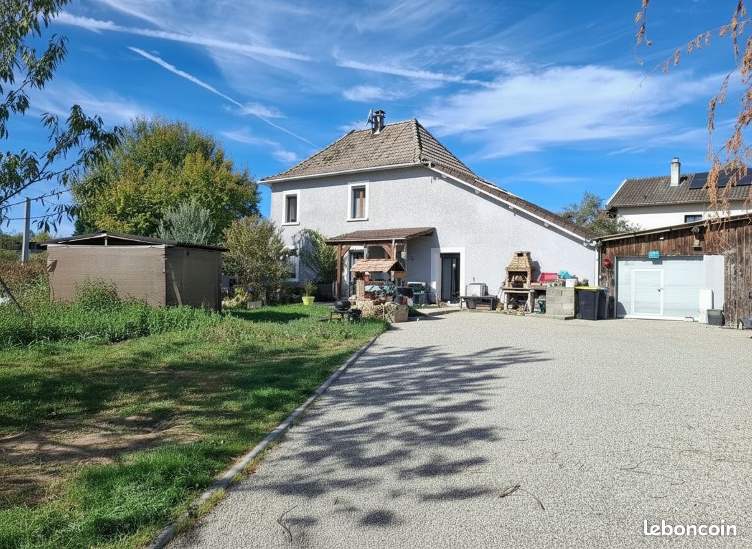 Maison 5 pièces 123 m² · à Les Avenières Veyrins-Thuellin · 123 m² · 249 000 €