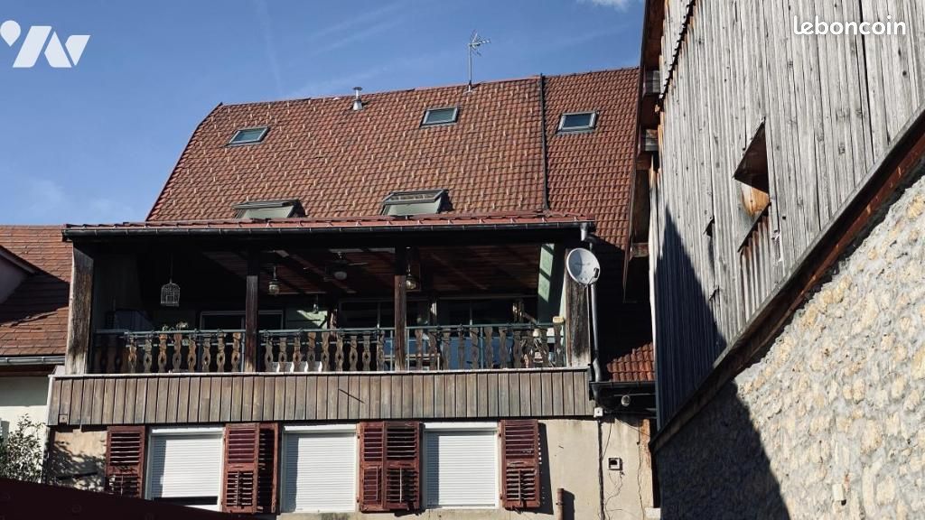 Appartement 219 m² · à Pontarlier · 219 m² · 250 000 €