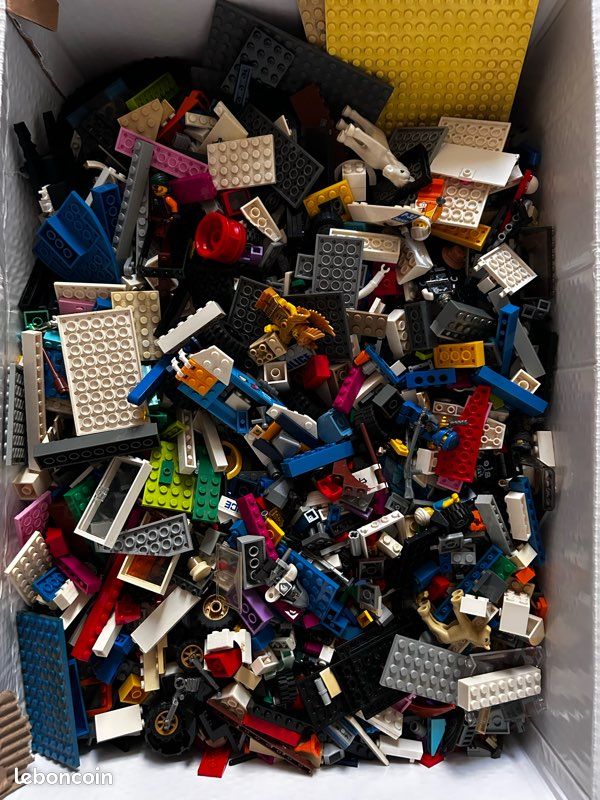Lego (image 2)