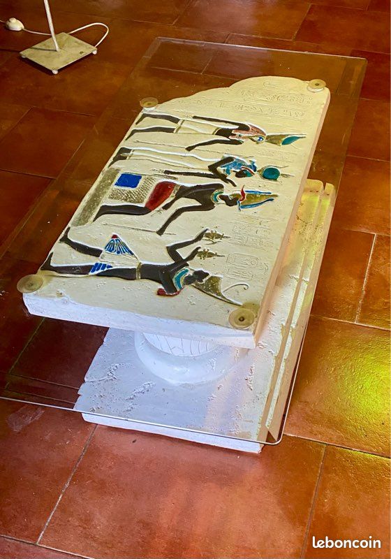 Table basse en pierre (image 2)