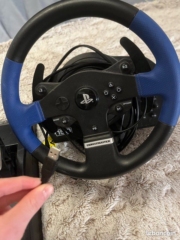 Volant ps4 de qualité (image 1)