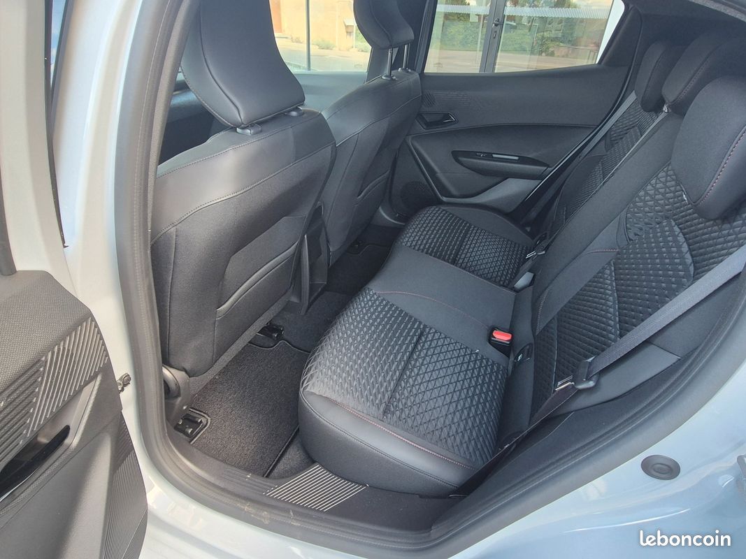 Renault clio vi tce 115 techno edc france (image 5)