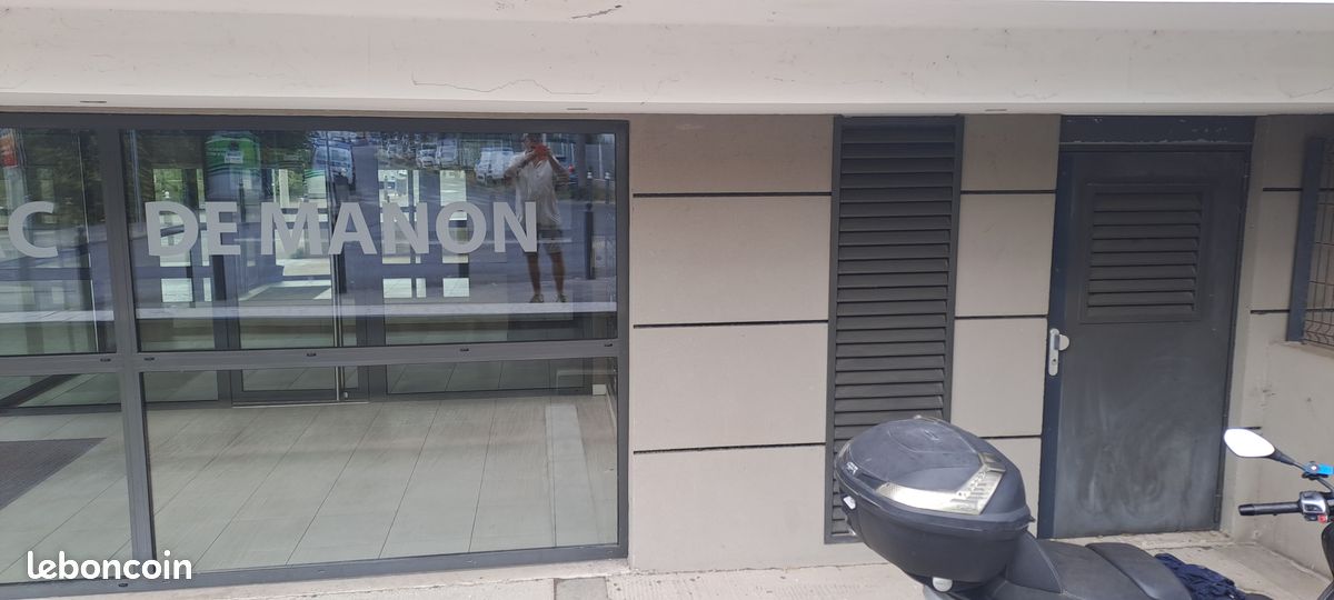 Local commercial 1 pièce 15 m² · à Marseille · 15 m² · 10 000 €