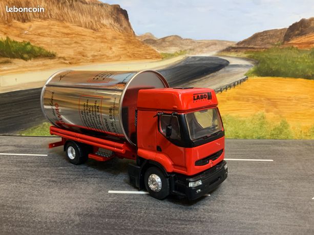 Les Petites Renault - Renault Magnum AE500 Semi Centre de Formation