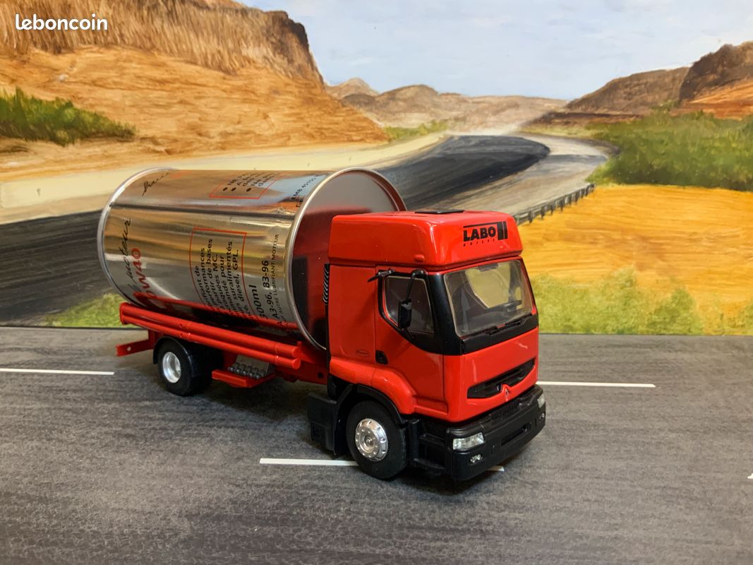Miniature Citroën 500 Kgs Camionnette ESSO Lubrifiants - Échelle 1:43 - Eligor - Occasion - Année 1934
