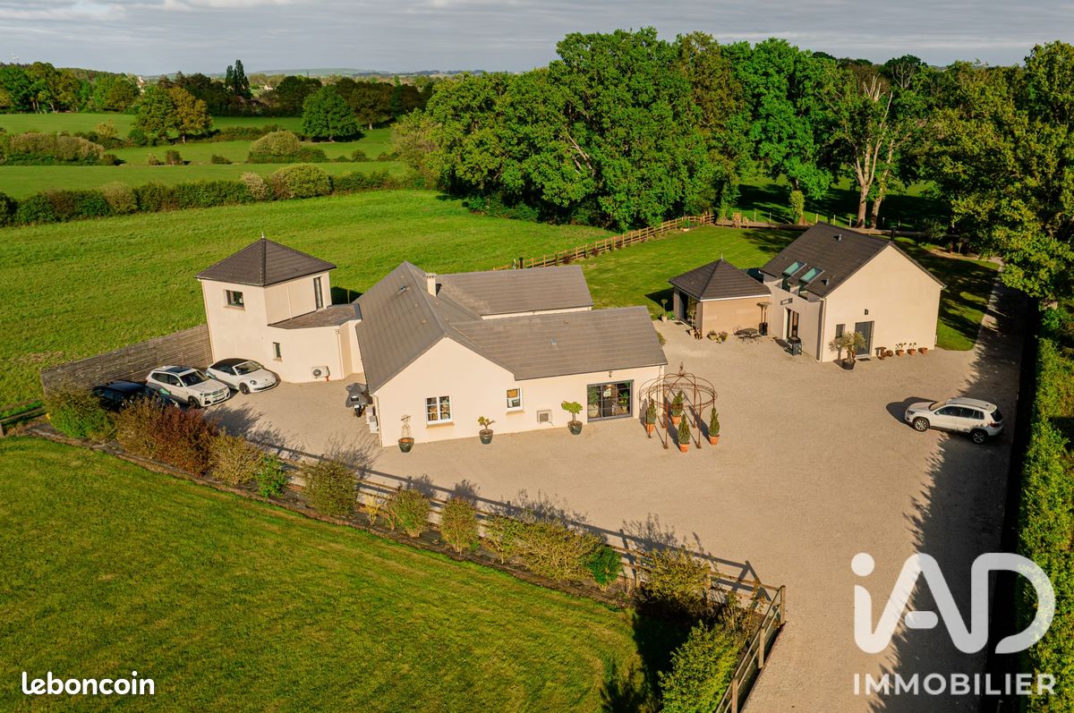 Maison 12 pièces 314 m² · à Saint-Léger-sur-Sarthe · 314 m² · 699 000 €