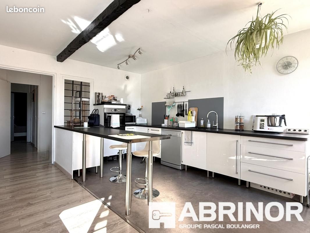 Appartement 4 pièces 81 m² (image 1)