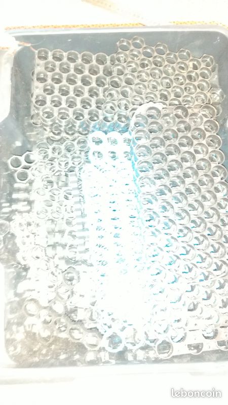 Spacer 18650 21700 (image 1)