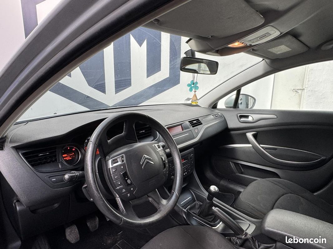 CITROEN C5 1.6 HDi 16V FAP - 110ch BERLINE . PHASE 2 /ATTRACTION (image 20)