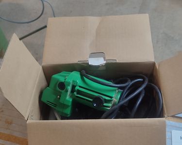 Affleureuse Hitachi TR6 - Défonceuse D'occasion En état De Marche