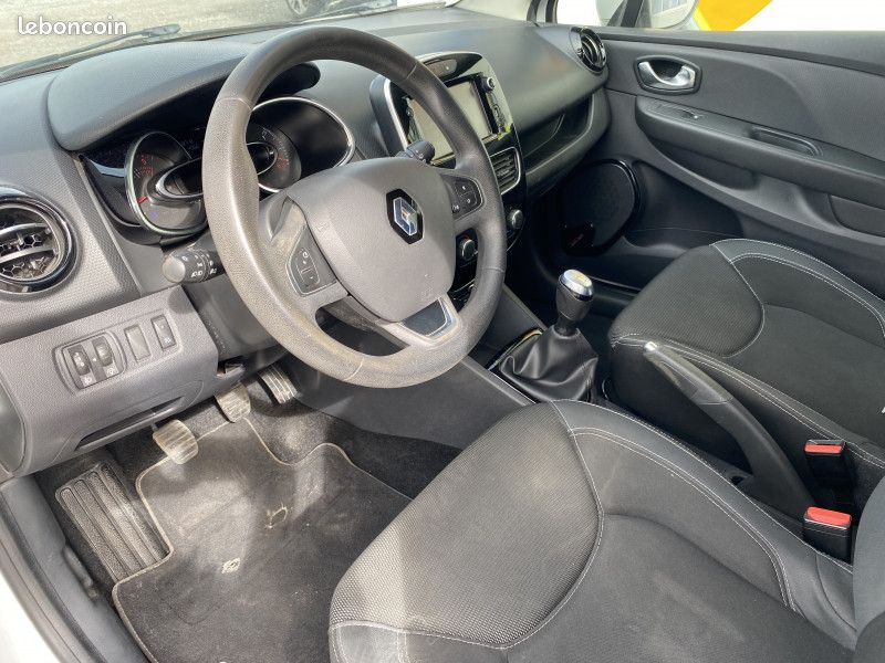Renault CLIO IV STE 1.5 DCI 75CH ENERGY AIR MEDIANAV E6C (image 4)