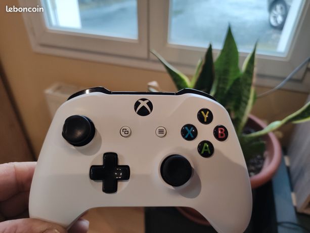Lot manette xbox one d'occasion - Consoles