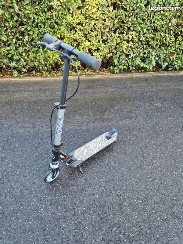 Trottinette enfant (image 1)
