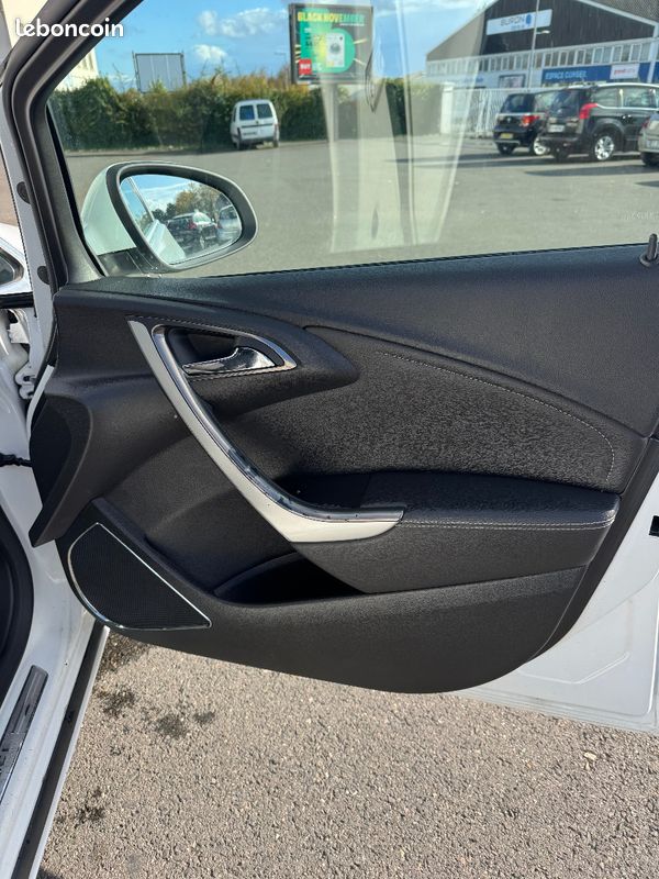 Opel Astra 1.7 CDTI (image 13)