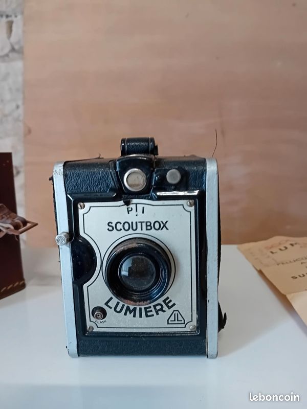 Appareil Photo Ancien Scoutbox Lumière Avec Son étui, Vintage, Fonctionnel