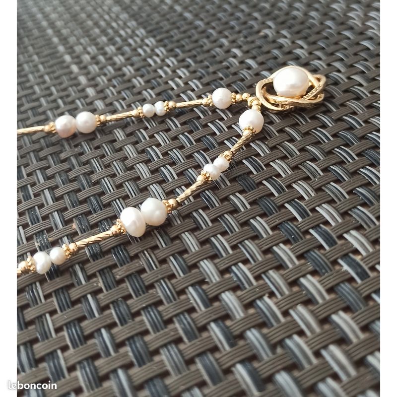 Collier métal doré et perles de culture (image 3)