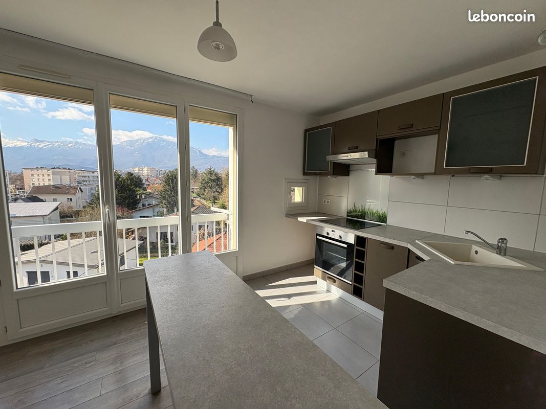 Appartement 4 pièces 57 m² · à Saint-Martin-d'Hères · 57 m² · 761 €/mois