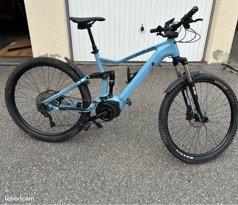 VAE Decatlon Stilus tout suspendu Vélos