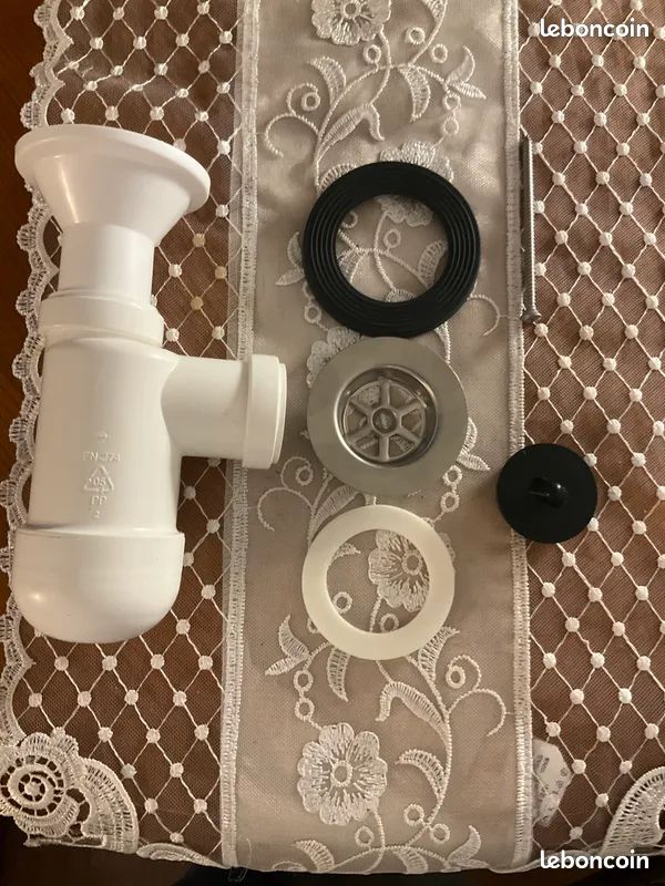 Siphon (image 1)