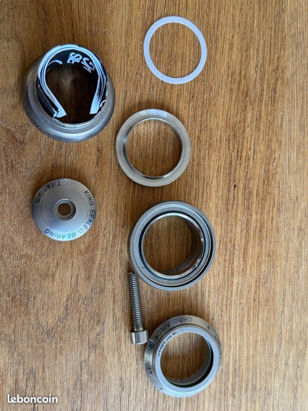 Jeu de Direction AHEADSET CHRIS KING 1 (Ref 714 Jeu de Direction AHEADSET CHRIS KING 1 (Ref 714