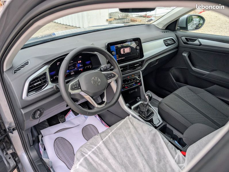 Volkswagen T-ROC 1.0 TSI 110CH LIFE PLUS (image 9)