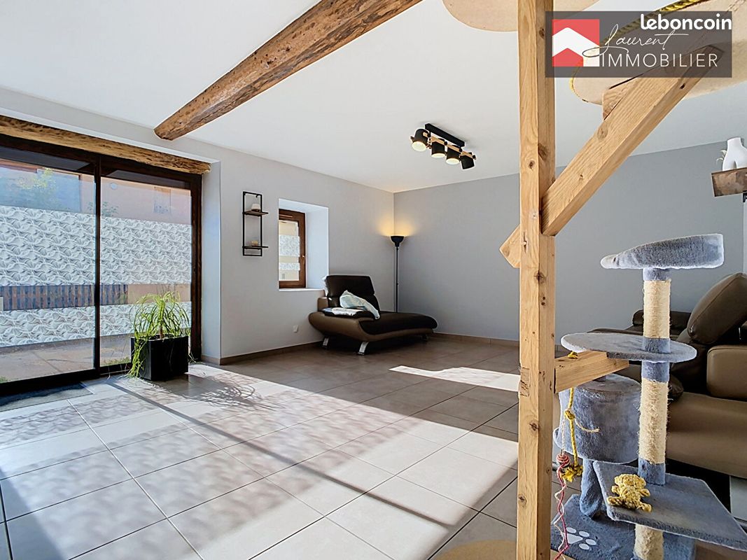 Maison 4 pièces 150 m² · à Uchizy · 150 m² · 195 000 €