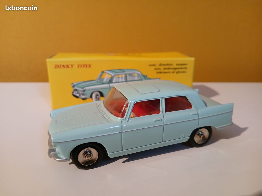 1/43ième – DINKY TOYS – PEUGEOT 404