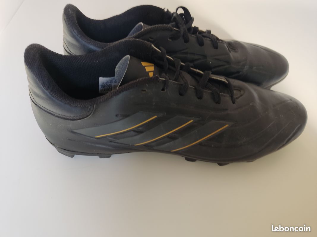 Chaussures crampons foot 44 (image 1)