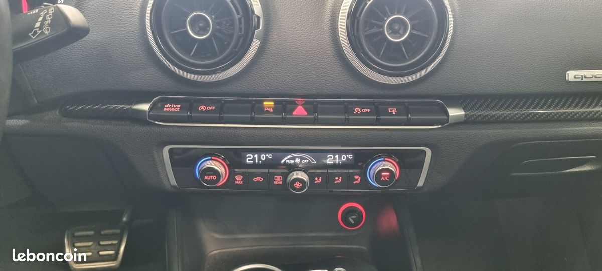 Audi RS3 SPORTBACK 2.5 TFSI quattro S-tronic (image 26)