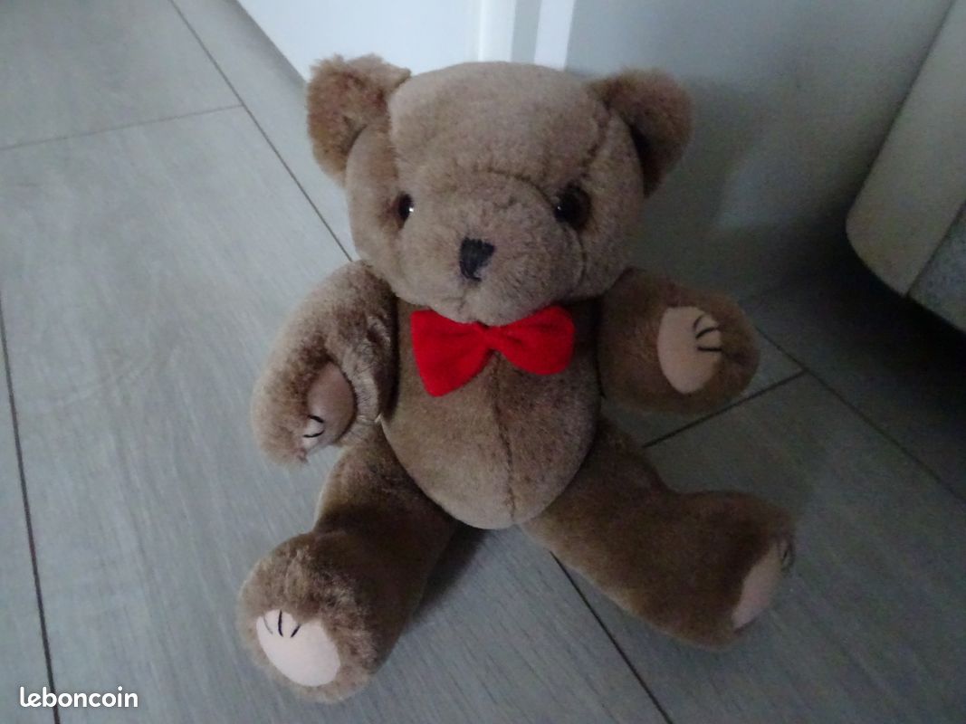 3 OURS PELUCHE état neuf 1 grand ours marionnette 3 1 moyen range pyjama 3 1 petit 2 (image 5)