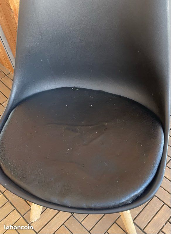 Lot 3 chaises scandinaves (image 4)