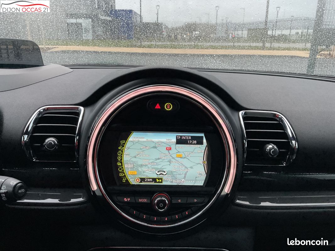 MINI CLUBMAN F54 Cooper D 150 ch Finition Business A (image 25)