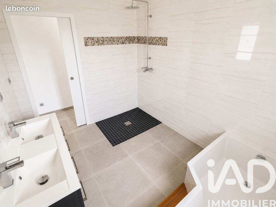 Propriété 5 pièces 126 m² (image 8)