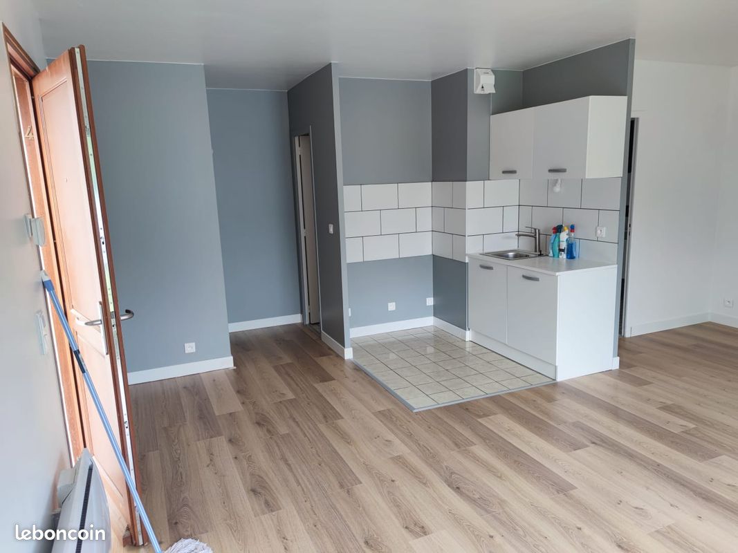 Appartement 1 pièce 39 m² · à Cergy · 39 m² · 700 €