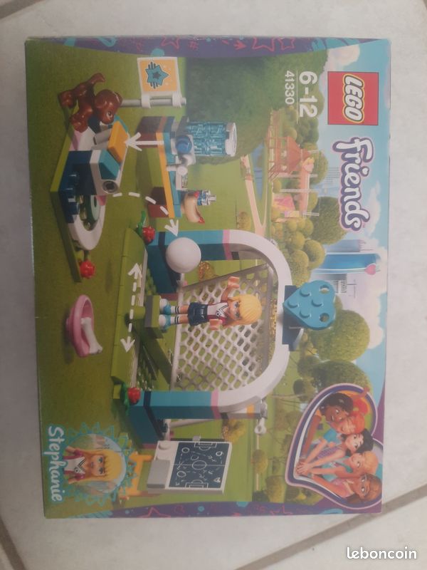 Lego friends 41330: l entraînement de foot de stephanie (image 1)