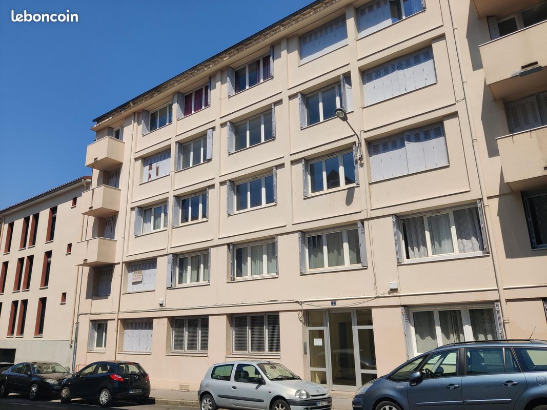 Appartement 3 pièces 57 m² · à Saint-Étienne · 57 m² · 62 000 €