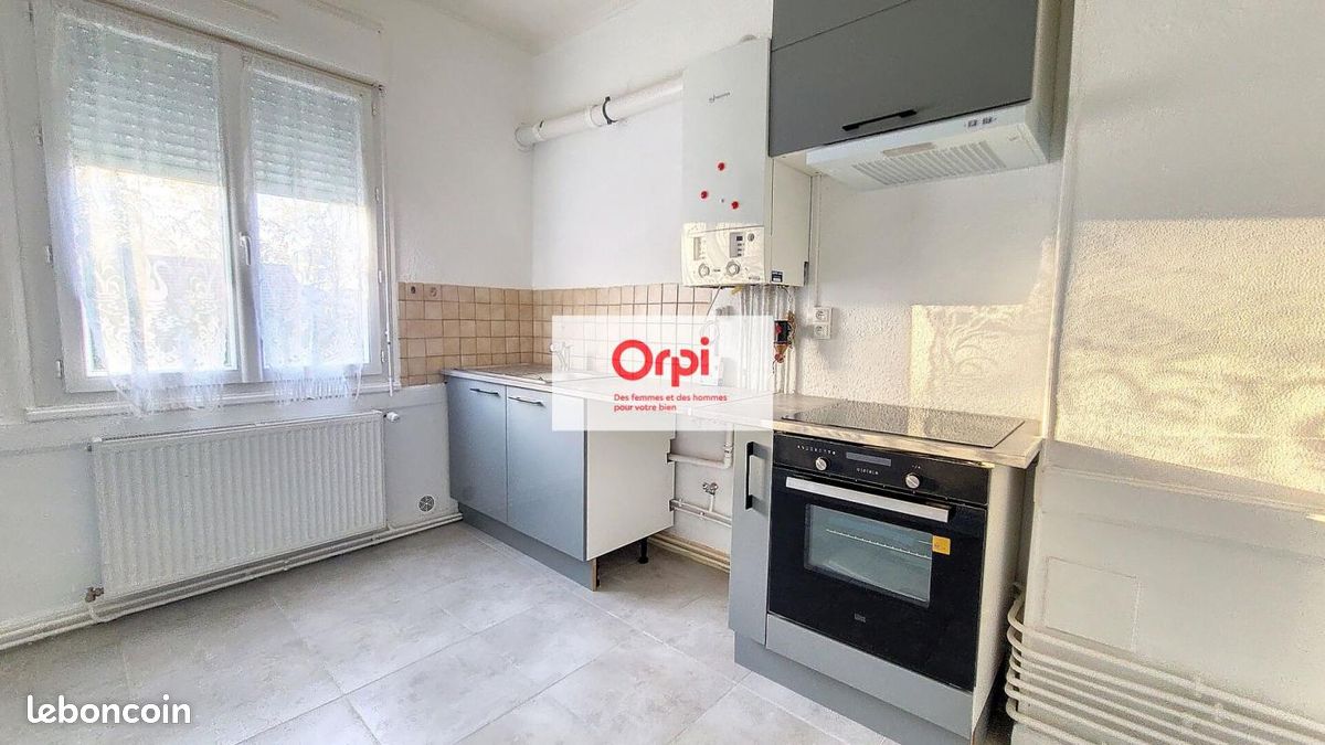 Appartement 2 pièces 43 m² · à Montluçon · 43 m² · 399 €