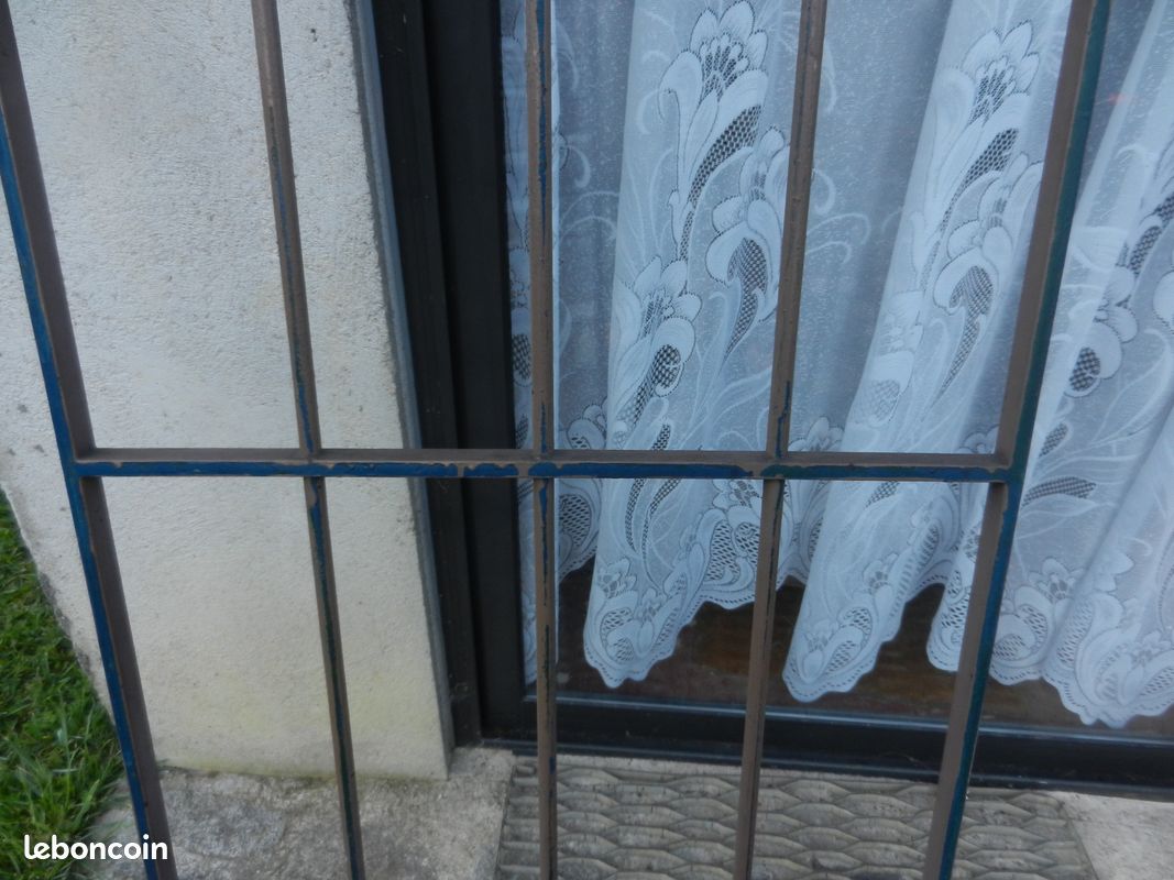 Grille défense de fenêtre ou porte (image 10)
