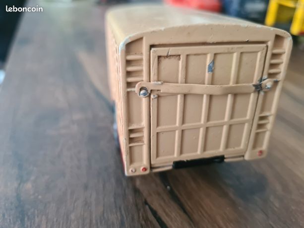 Remorque Bétaillère CIJ R 1/43 – Modèle Restauré Et Repeint Pour Collection