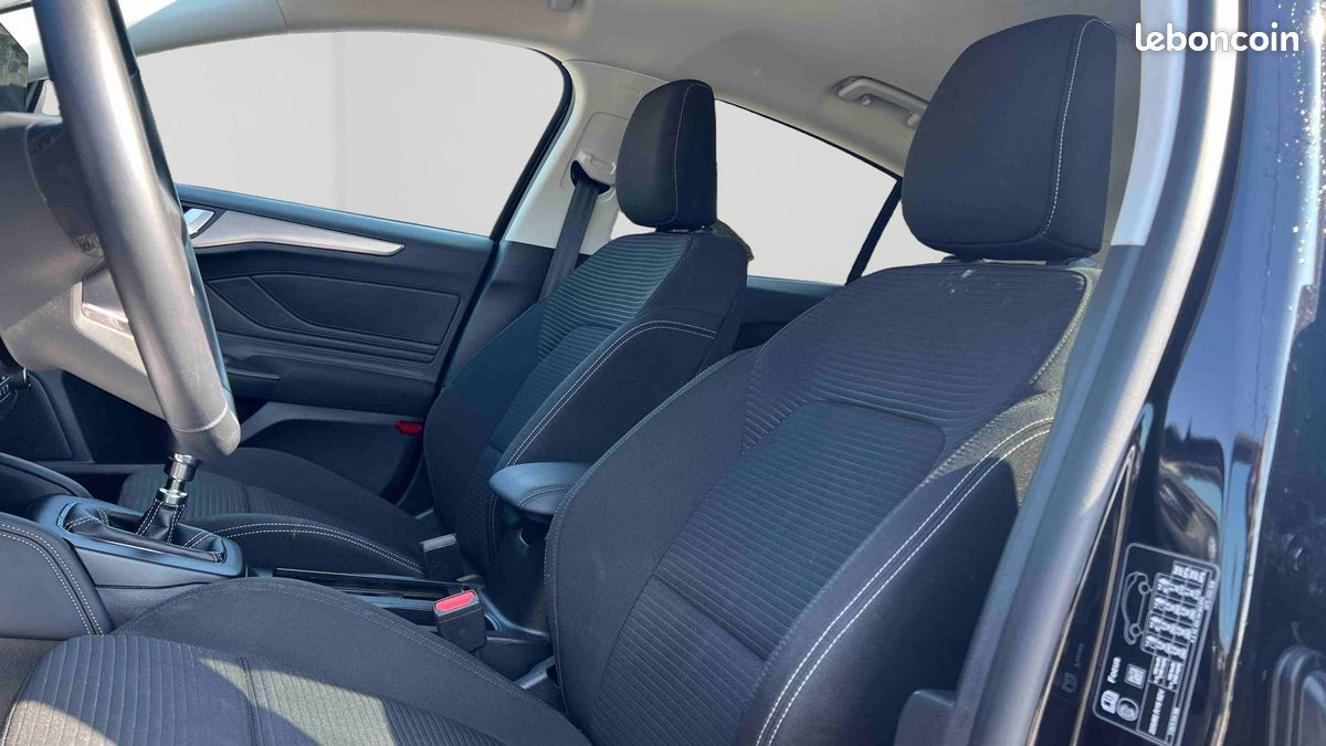 FORD Focus 1.0 EcoBoost 125 S&S mHEV Titanium X Business (image 21)