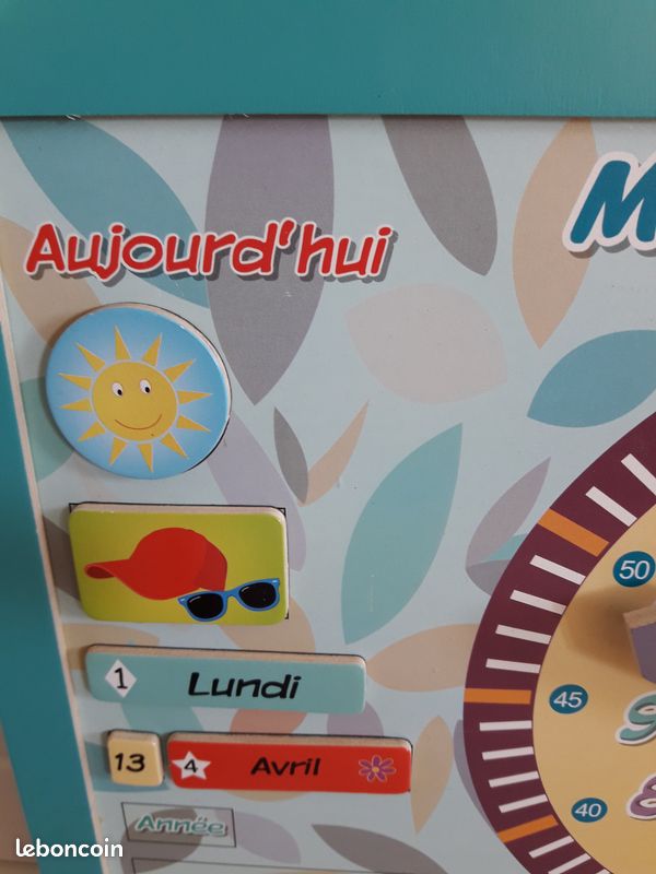 Calendrier en bois éducatif (image 2)