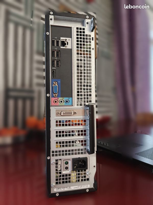 PC Dell OptiPlex SFF Dual Core 2.5 GHz 2 Go Disque 500 Go DVD Wi-FI Win XP Pro 32bit (reconditionné
