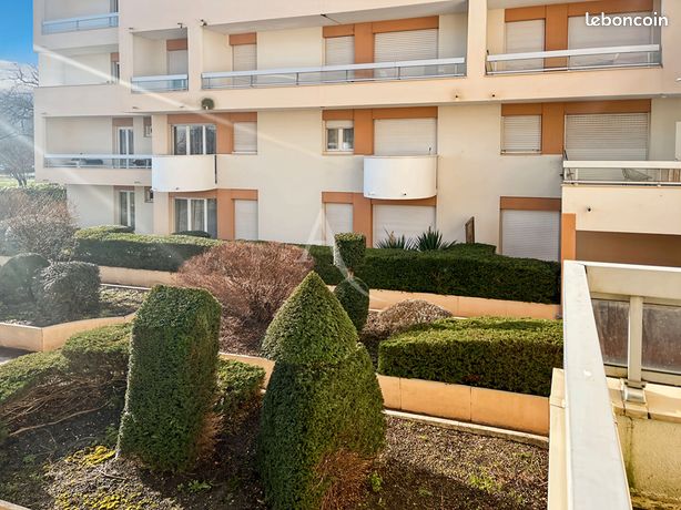 Studio 1 pièce 28 m²